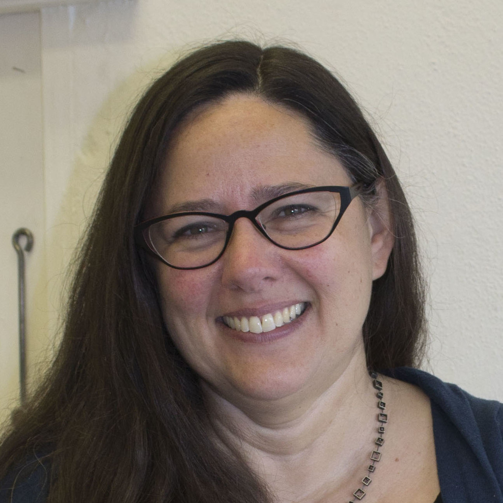 Headshot of Sara Langworthy