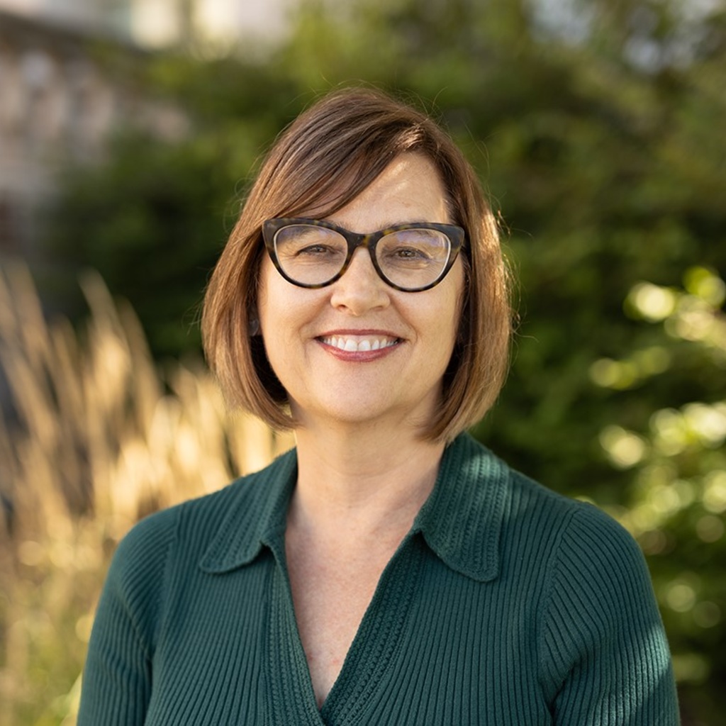 Headshot of Dr. Angela Fritz